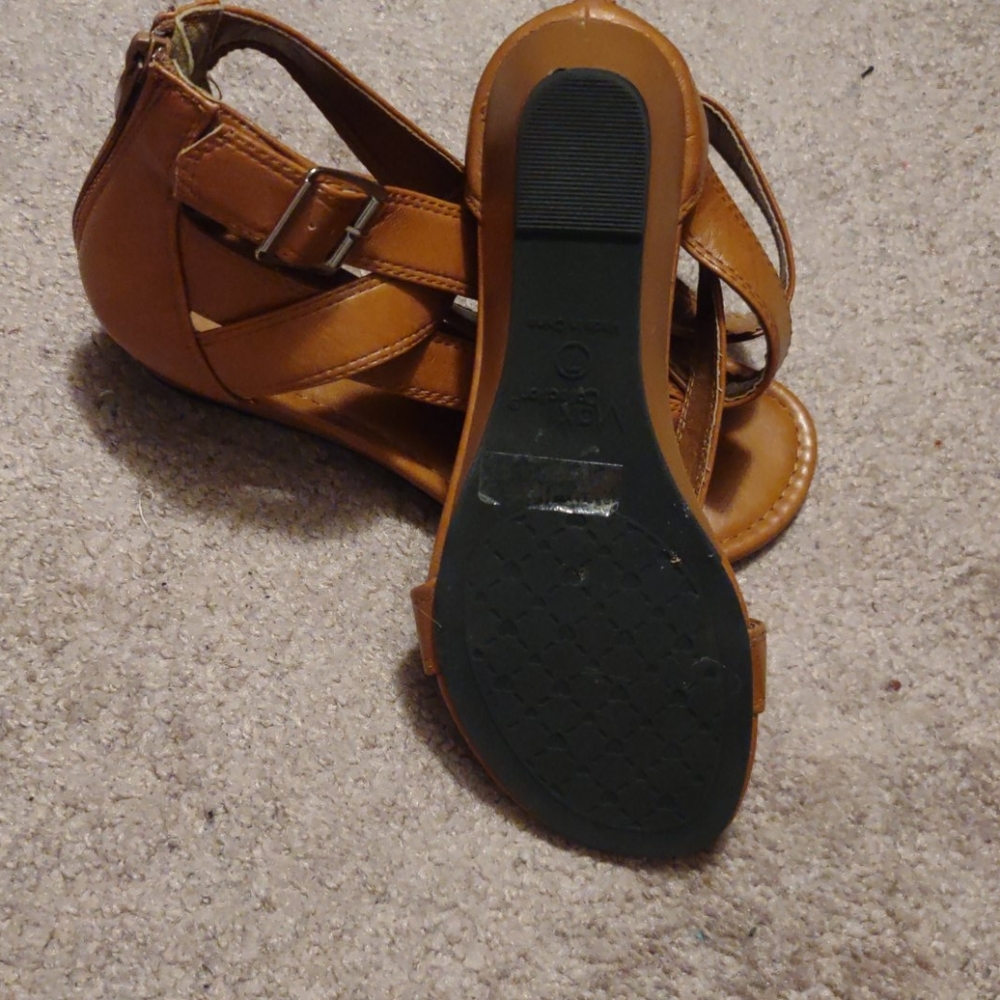 Sandals - Picture 4 of 4